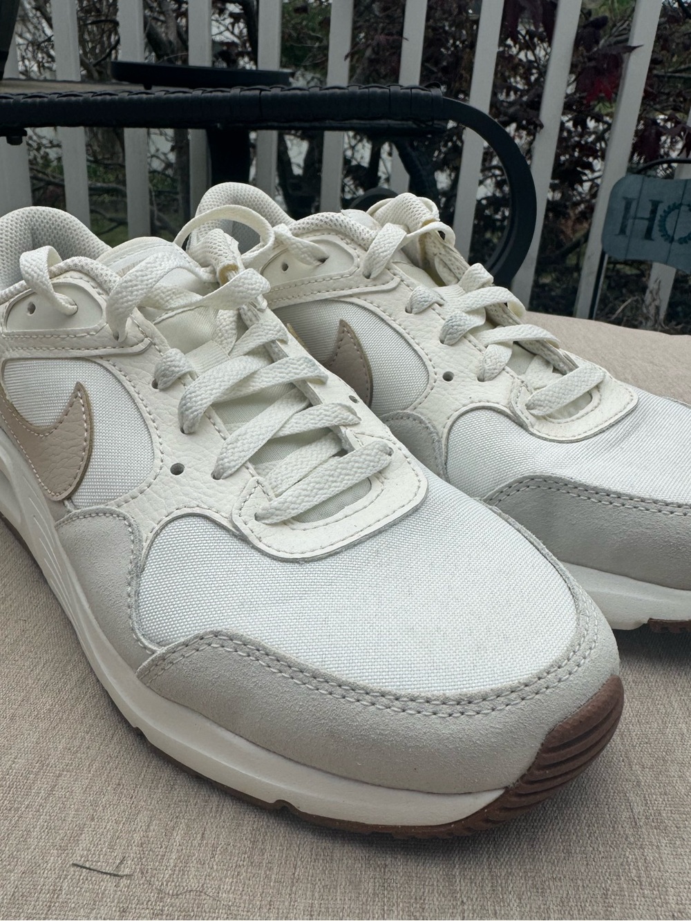 Women’s Nike Air - Size 9